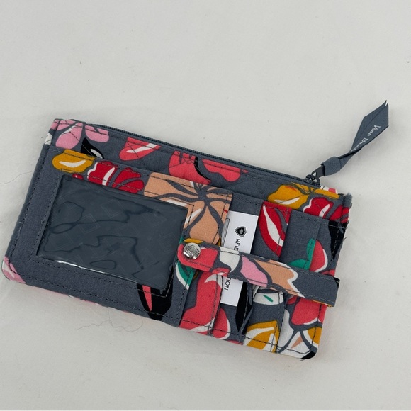 Vera Bradley Gray Pink Floral Quilted Fabric Wallet NWOT - Picture 1 of 7